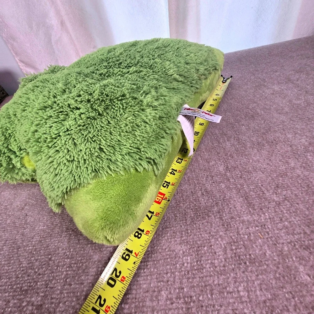 Pillow Pets Premium Friendly Frog Green Plush Folding Stuffed Animal 18
